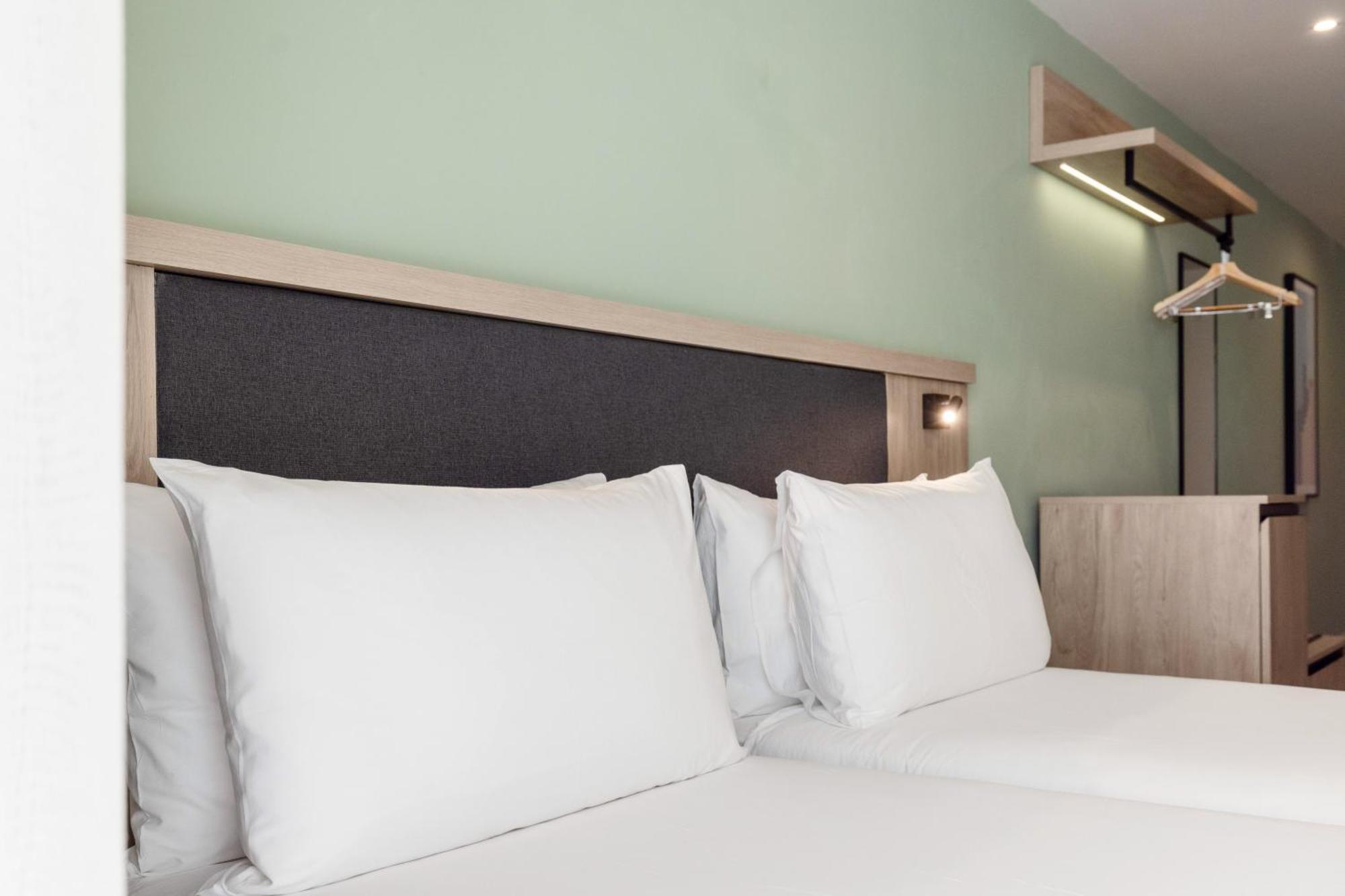 Hotel Levante St Julian'S, Affiliated By Melia San Giuliano Esterno foto