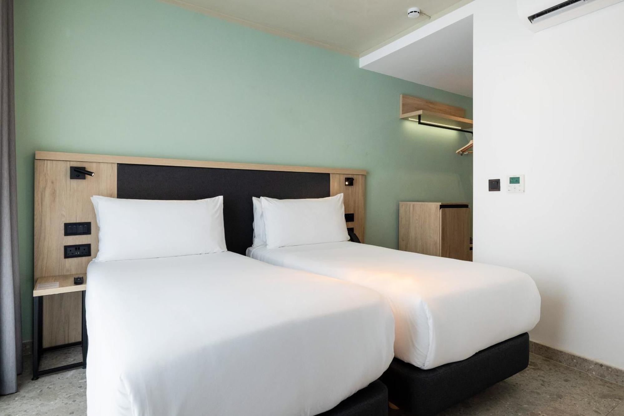 Hotel Levante St Julian'S, Affiliated By Melia San Giuliano Esterno foto